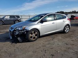 Carros salvage a la venta en subasta: 2012 Ford Focus SE