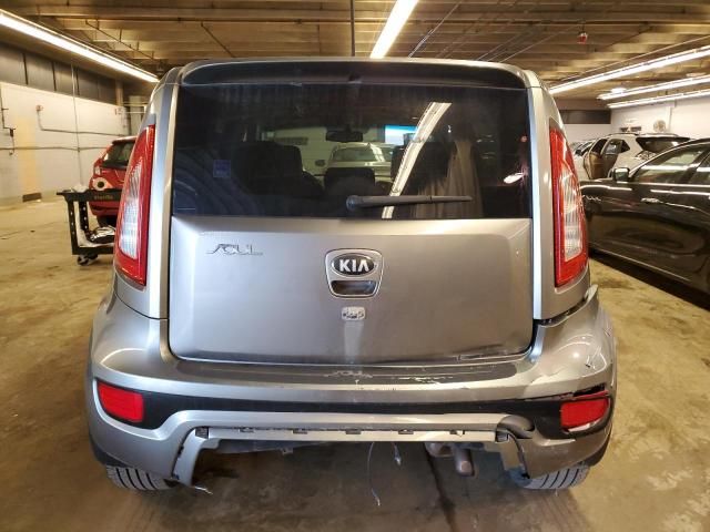 2013 KIA Soul +