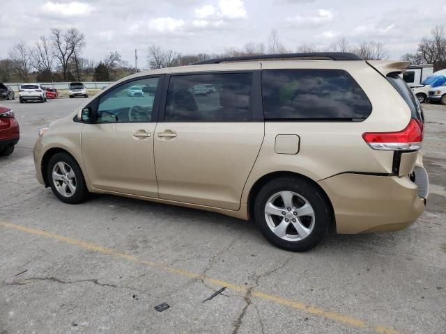 2011 Toyota Sienna LE