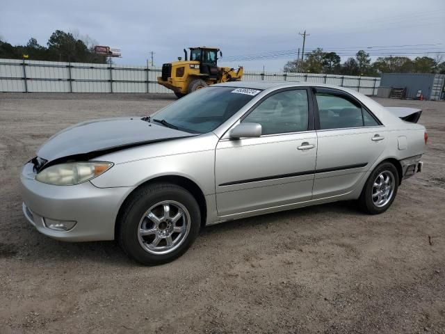 2005 Toyota Camry LE