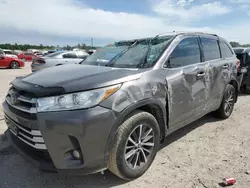 Salvage cars for sale at Houston, TX auction: 2018 Toyota Highlander SE