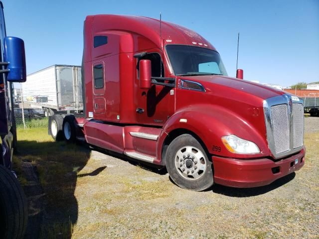 2015 Kenworth Construction T680