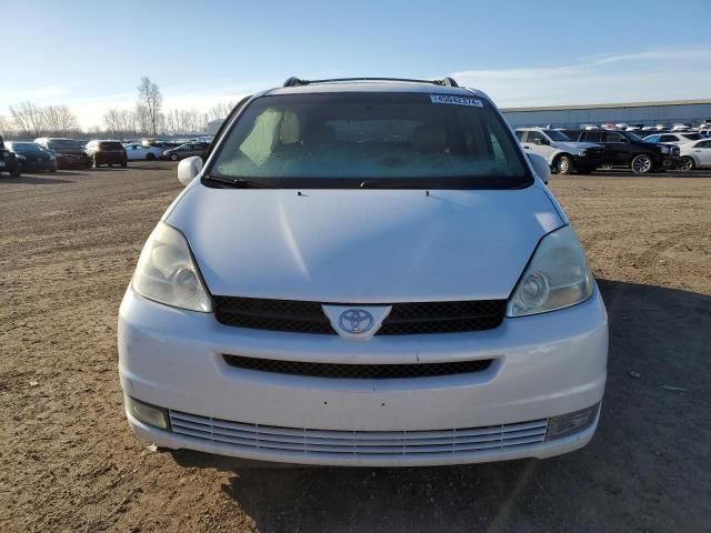 2004 Toyota Sienna XLE