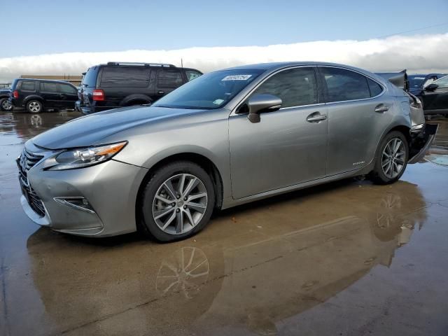 2017 Lexus ES 300H