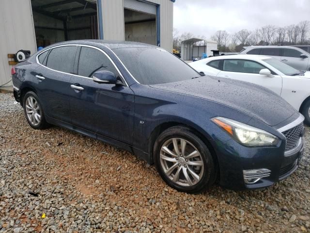 2018 Infiniti Q70 3.7 Luxe