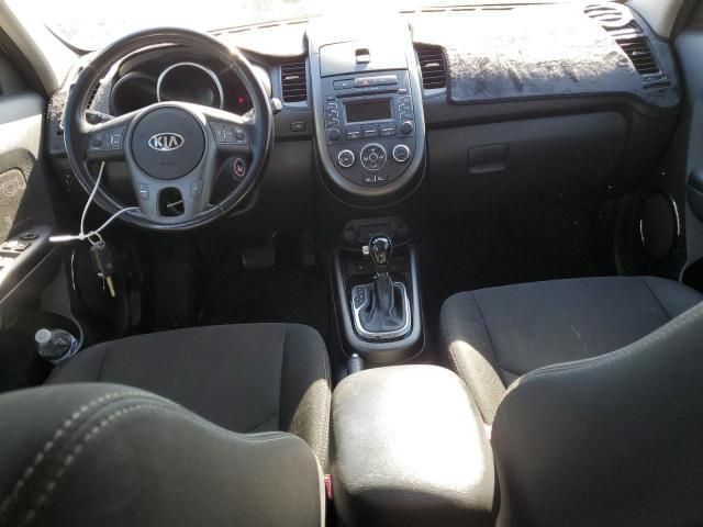 2013 KIA Soul +