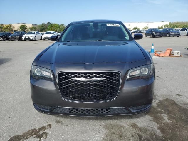 2019 Chrysler 300 Touring