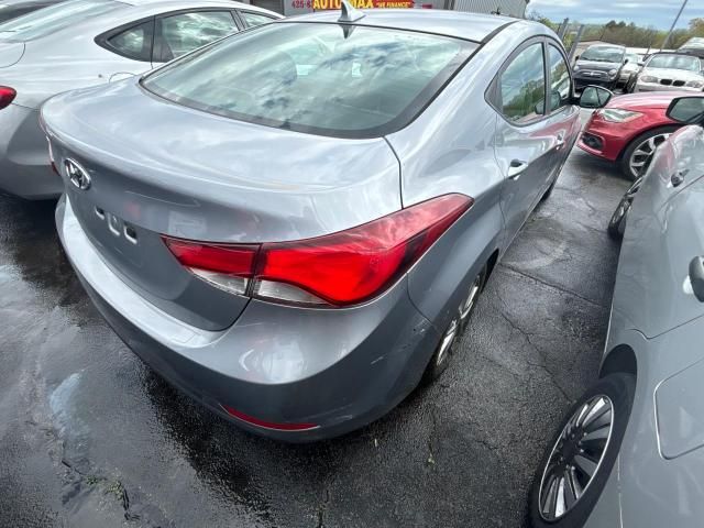 2015 Hyundai Elantra SE