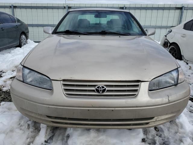 1999 Toyota Camry LE