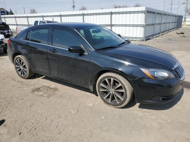 2013 Chrysler 200 Touring