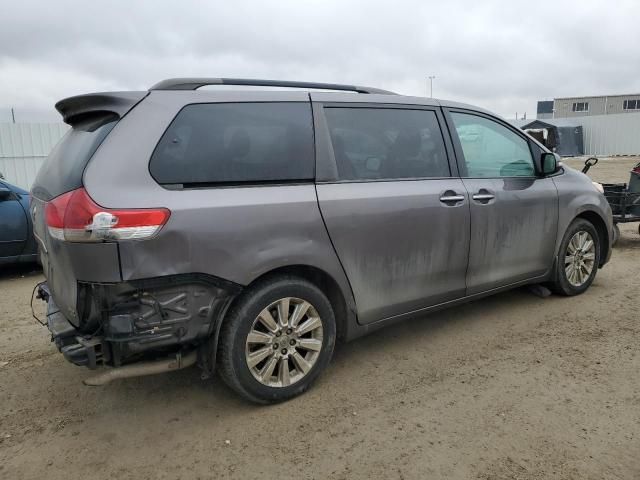 2013 Toyota Sienna XLE