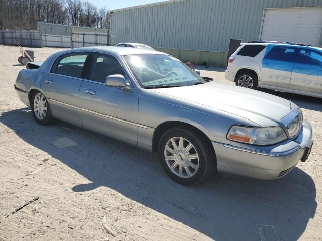 2006 Lincoln Town Car Signature Limited