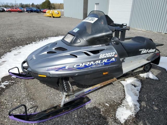 2000 Skidoo Formula MX