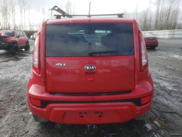 2013 KIA Soul +