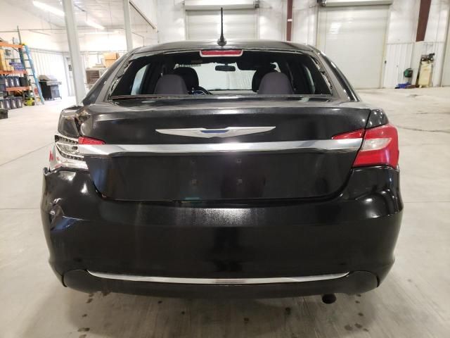 2013 Chrysler 200 Touring