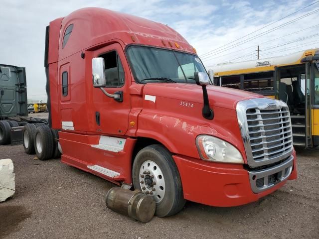 2012 Freightliner Cascadia 125