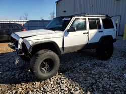 Salvage vehicles for parts for sale at auction: 1999 Jeep Cherokee Sport