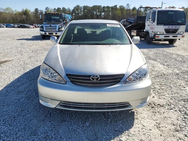 2005 Toyota Camry LE