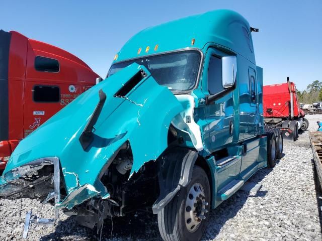 2018 Freightliner Cascadia 126