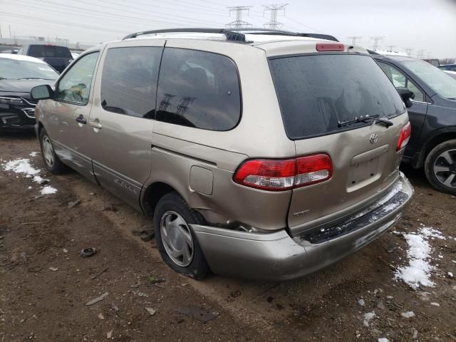 2001 Toyota Sienna LE