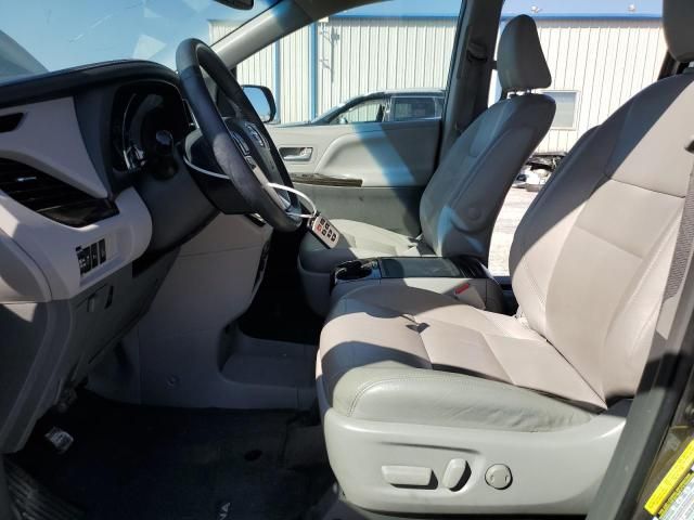 2015 Toyota Sienna XLE