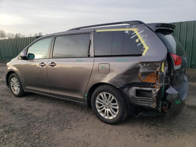 2014 Toyota Sienna XLE