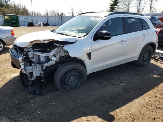 2022 Mitsubishi RVR SE