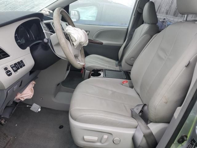 2014 Toyota Sienna XLE