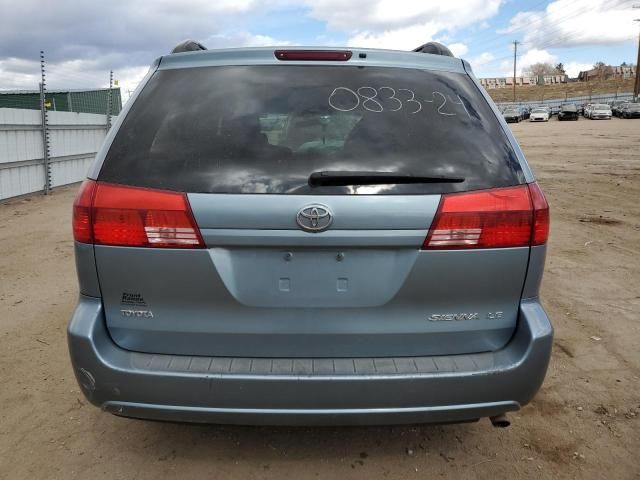 2004 Toyota Sienna CE