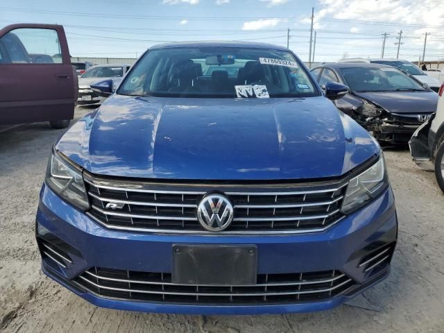 2017 Volkswagen Passat R-Line