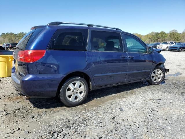 2007 Toyota Sienna XLE