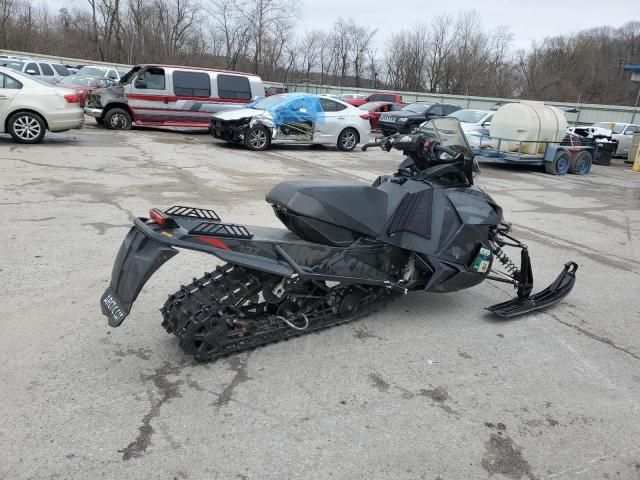 2016 Arctic Cat ZR8000