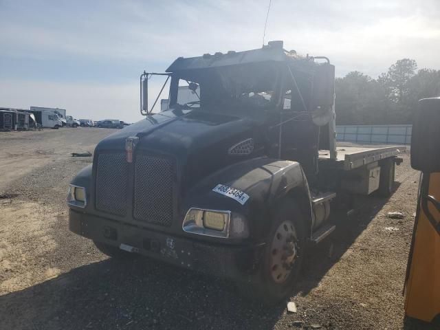 2004 Kenworth Construction T300