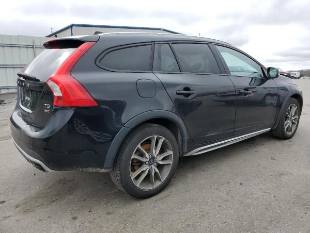 2015 Volvo V60 Cross Country Premier