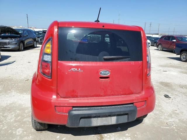 2010 KIA Soul +