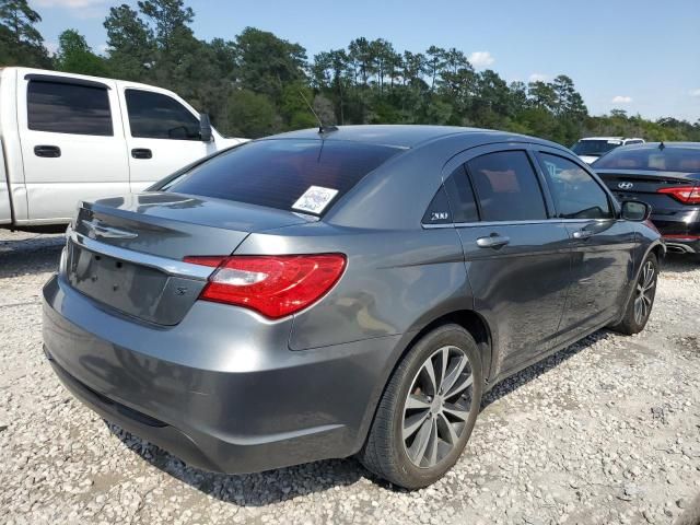 2013 Chrysler 200 Limited