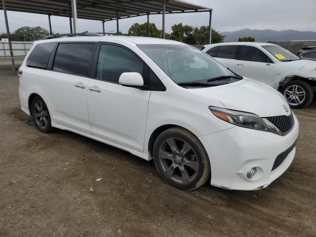 2017 Toyota Sienna SE