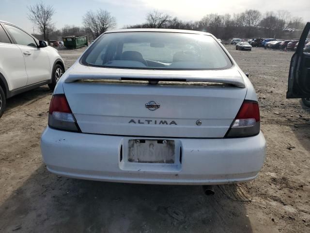 1999 Nissan Altima XE