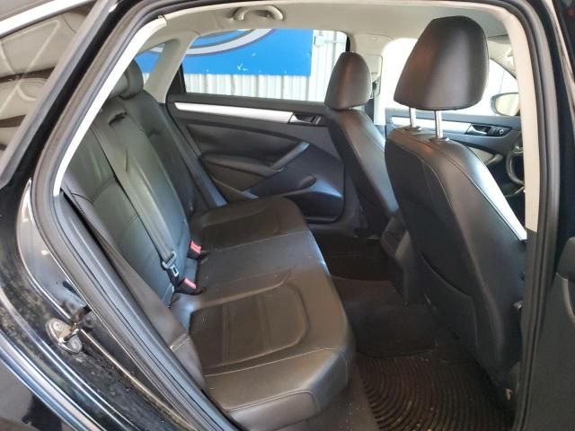 2012 Volkswagen Passat SE