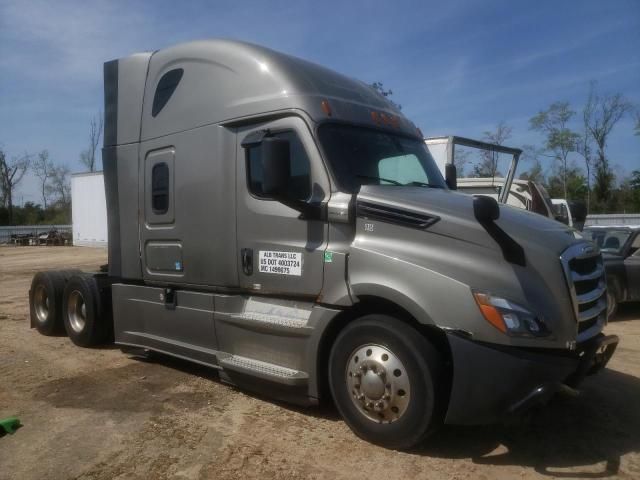 2019 Freightliner Cascadia 126