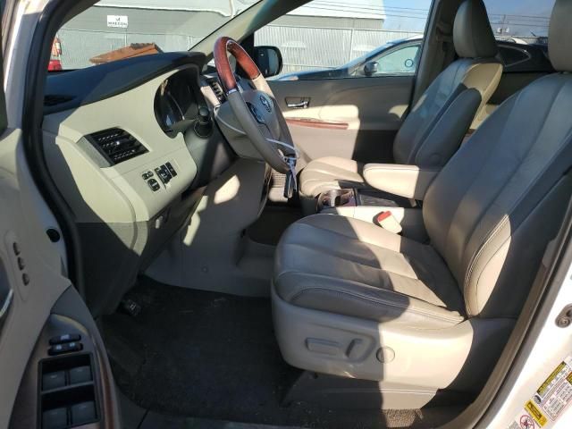 2011 Toyota Sienna XLE