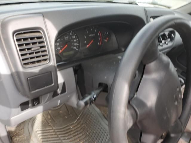 2001 Nissan Frontier King Cab XE