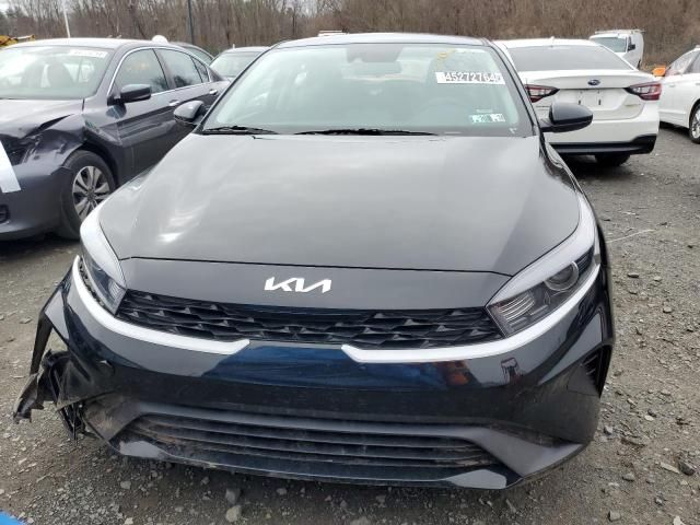 2023 KIA Forte LX