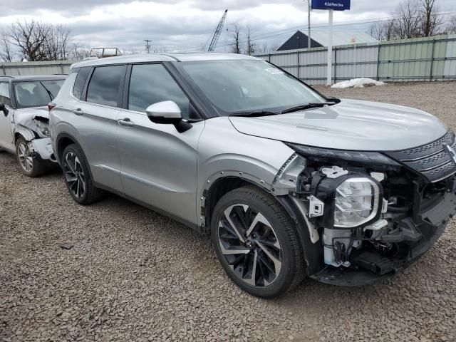 2022 Mitsubishi Outlander SE