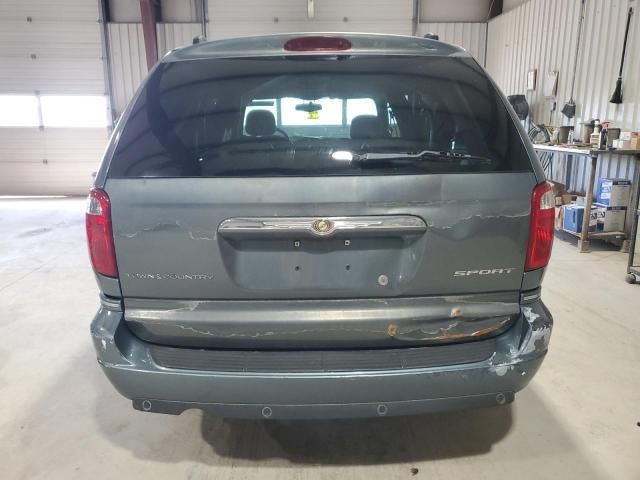 2005 Chrysler Town & Country Limited