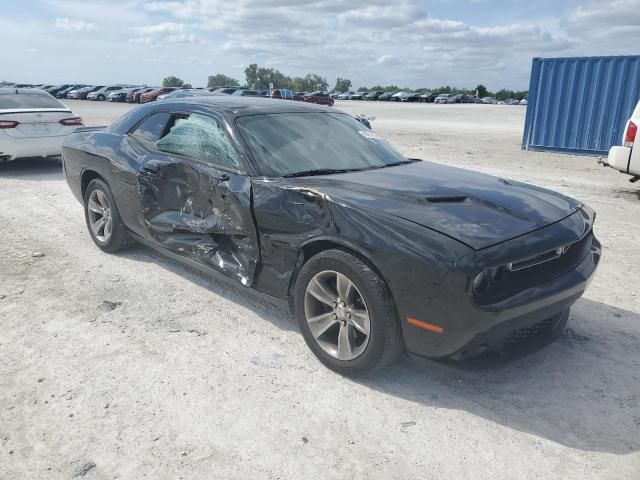 2015 Dodge Challenger SXT