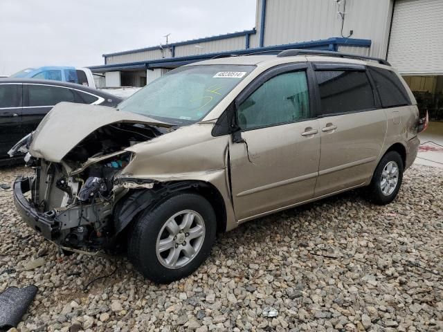 2006 Toyota Sienna LE