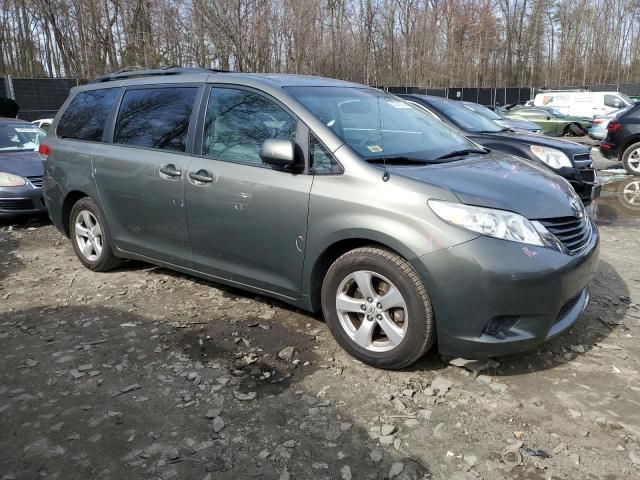 2011 Toyota Sienna LE