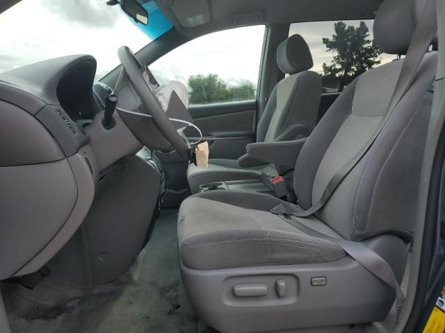 2008 Toyota Sienna CE