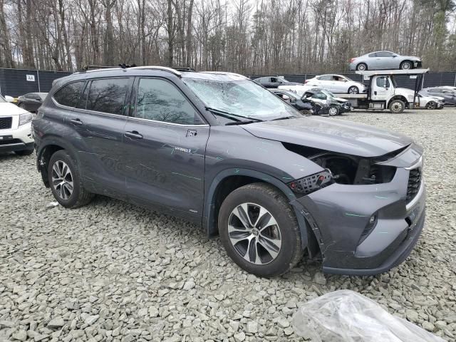 2020 Toyota Highlander Hybrid XLE